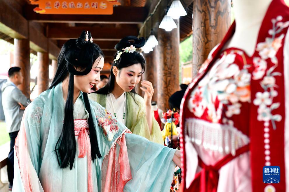 金鸡下蛋老虎机什么打